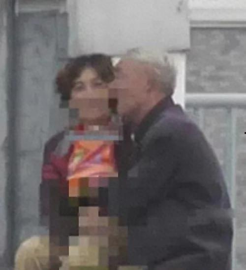大爷大妈爆料事件视频在线观看