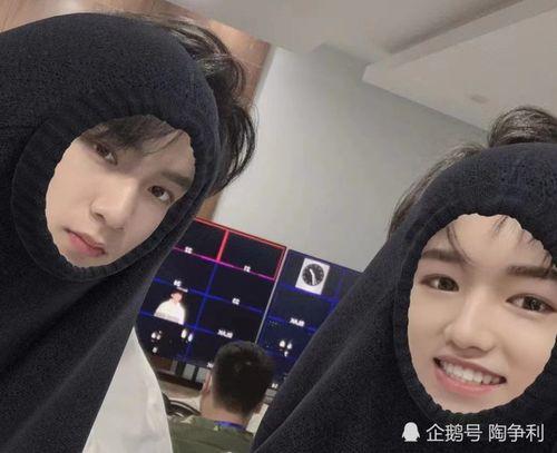 刘耀文娱乐圈爆料,揭秘明星幕后真相