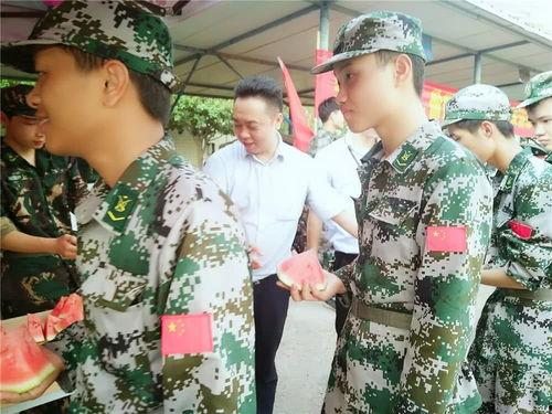 免费张警官吃瓜群,网络社交新现象背后的故事