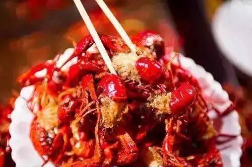 合肥爆料吃小龙虾视频播放,视频播放量爆表，网友热议美食盛宴  第3张