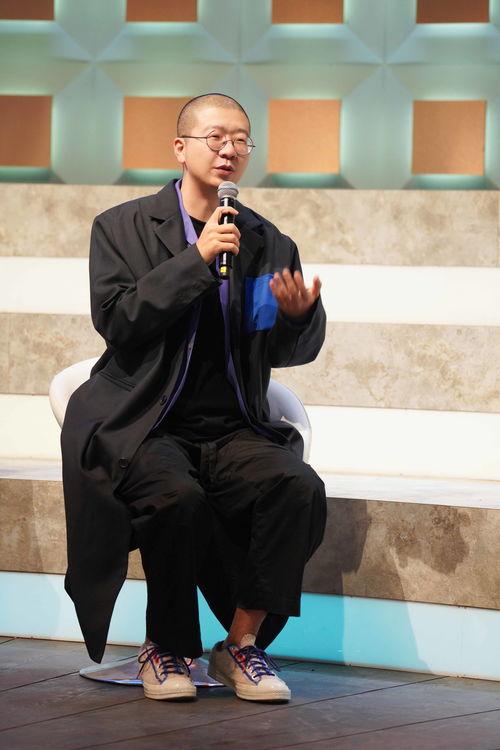 最新八卦爆料李诞,揭秘娱乐圈新晋情侣背后的故事  第3张