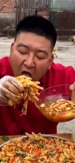 飞哥爆料无骨鸡爪视频播放,无骨鸡爪制作过程,视频播放引热议 第2张 飞哥爆料无骨鸡爪视频播放,无骨鸡爪制作过程,视频播放引热议 第2张