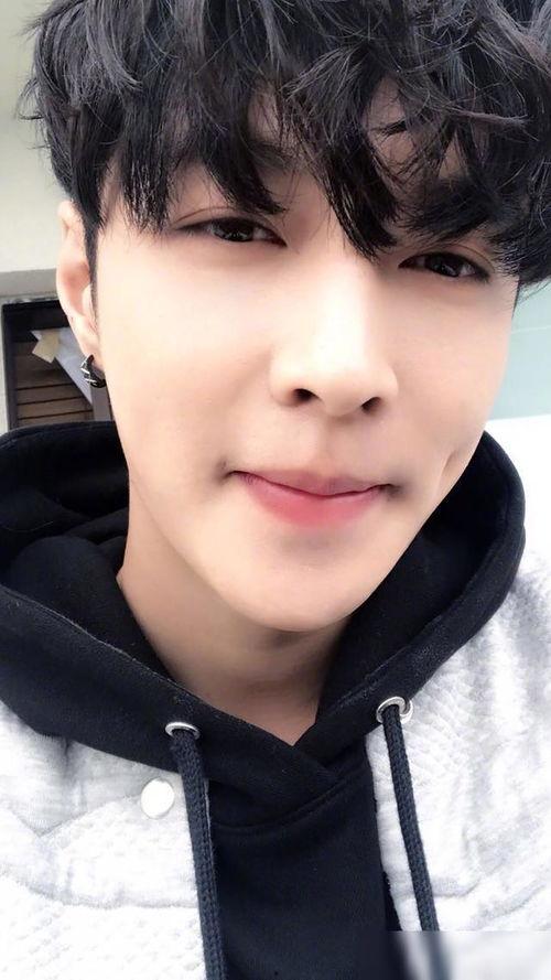 娱乐圈爆料客吴磊,揭秘明星幕后故事 第2张 娱乐圈爆料客吴磊,揭秘明星幕后故事 第2张