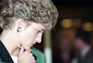 查尔斯爆料戴安娜视频播放,戴安娜生前惊人视频曝光