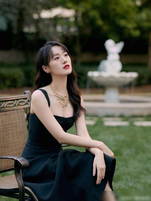 爆料袁冰妍生气视频播放,情绪失控引发网友热议 第2张 爆料袁冰妍生气视频播放,情绪失控引发网友热议 第2张