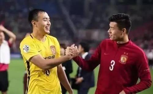 爆料两名外籍球员视频,一场激情四溢的足球盛宴 第3张 爆料两名外籍球员视频,一场激情四溢的足球盛宴 第3张