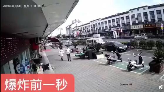 步行街小吃爆料视频播放